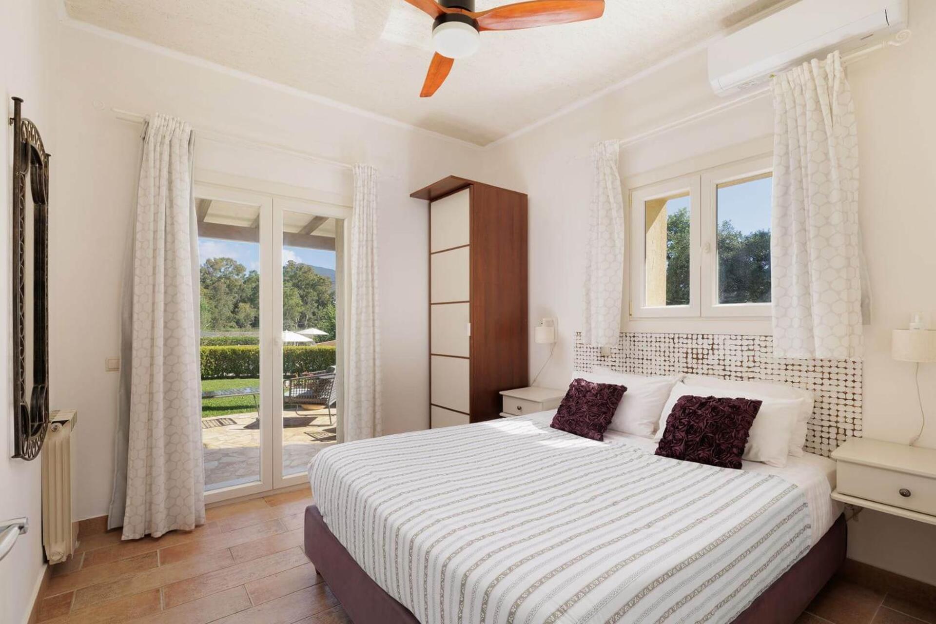 Villa St Nicholas House With Private Heated Pool Дассия Экстерьер фото